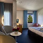 Hotel Albornoz Palace 4*