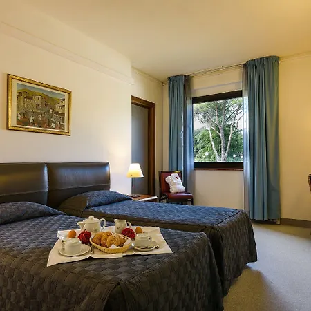 Hotel Albornoz Palace 4*