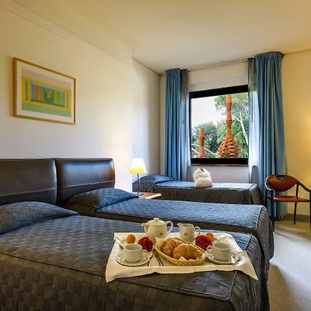 Hotel Albornoz Palace