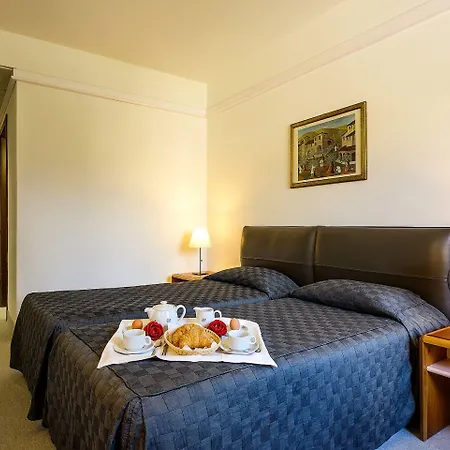 Albornoz Palace 4*