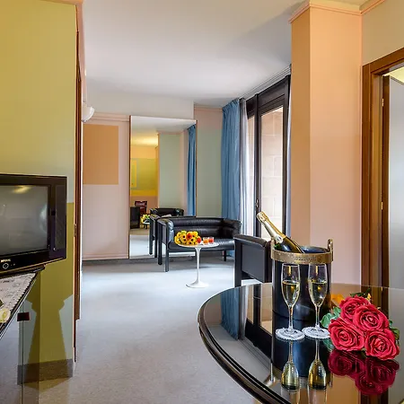 Albornoz Palace Hotell