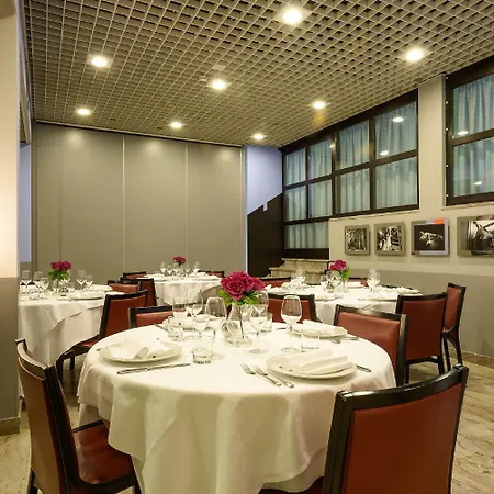 Albornoz Palace Hotel 4*