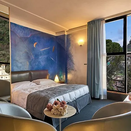 Hotel Albornoz Palace 4*