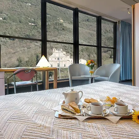 Albornoz Palace Hotel 4*