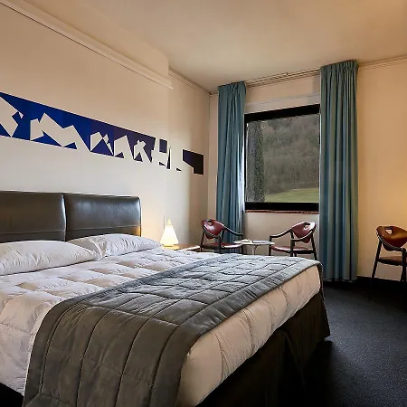 Albornoz Palace Hotel 4*