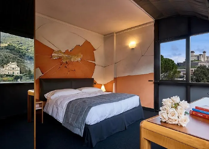 Hotel Albornoz Palace