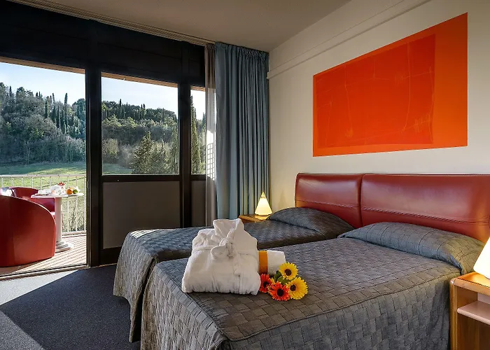 Albornoz Palace Hotel 4*