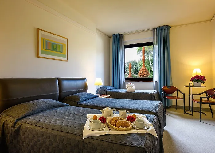 Hotel Albornoz Palace