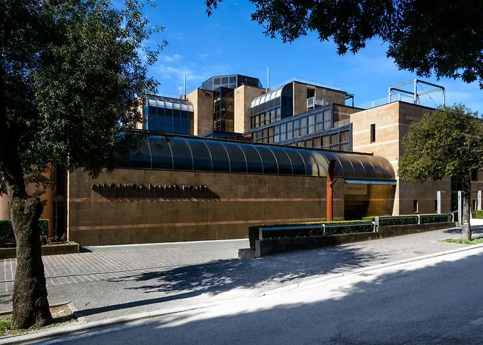 Hotel Albornoz Palace